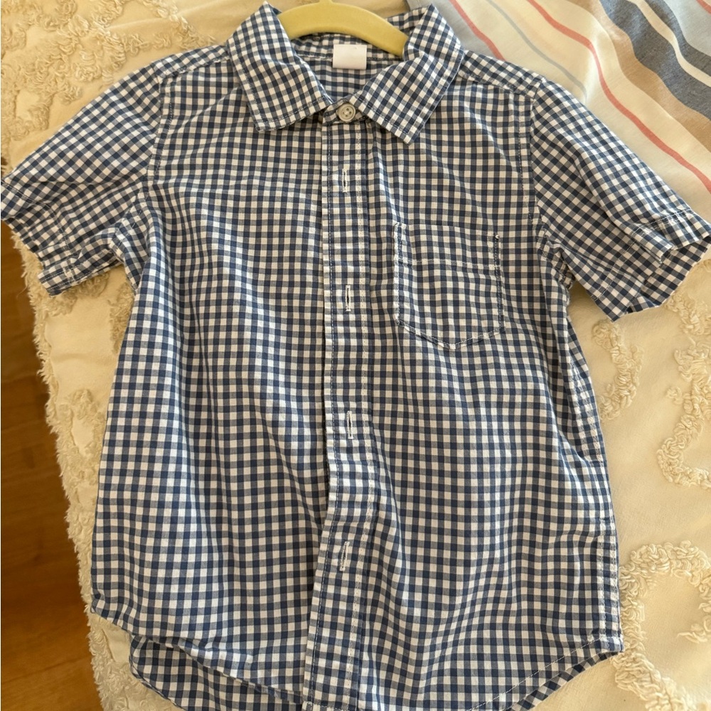 Toddler Button down bundle - Picture 10 of 11